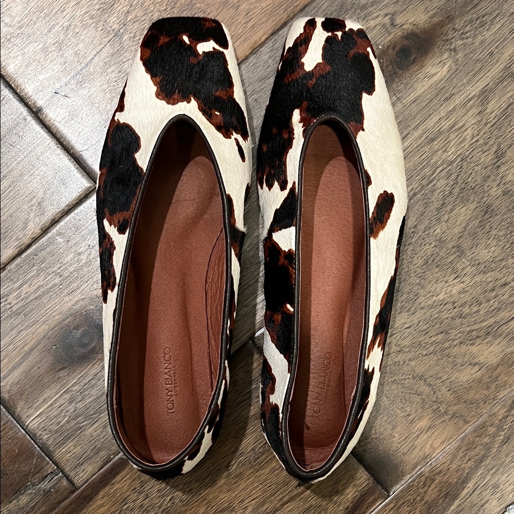 Tony Bianco Bayley Flat in Multi Pony